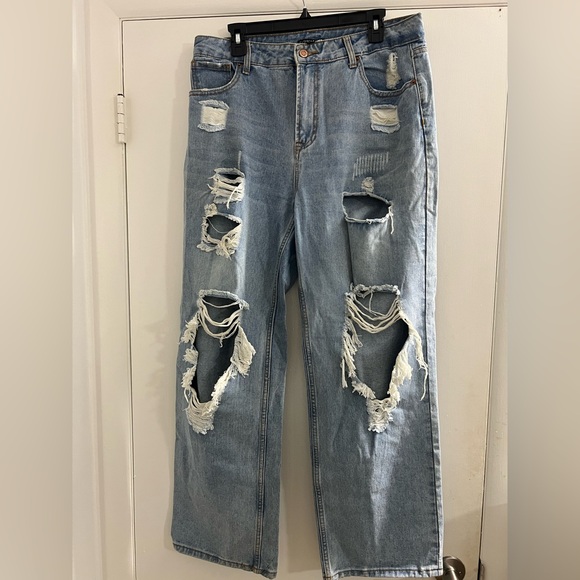Fashion Nova Light Blue Denim - Picture 1 of 9
